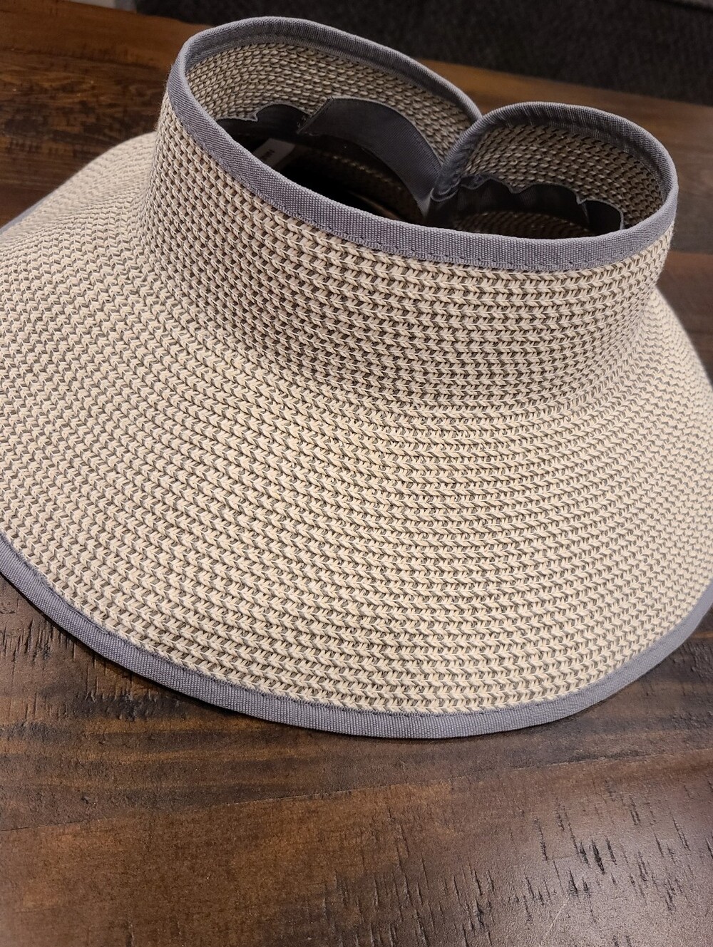 Nine West Packable Beige Sun Visor with Gray Trim